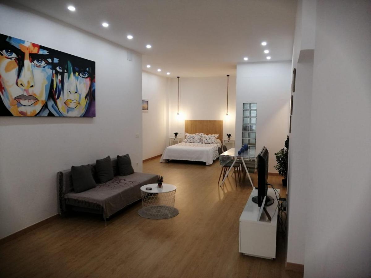 Apartamento Luna De Noviembre Малага Экстерьер фото
